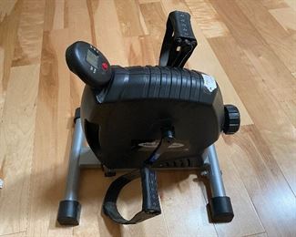 MagneTrainer resistance pedal exercise mini bike for arms or legs