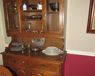 Heywood Wakefield hutch