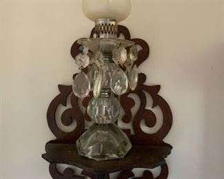 Pair of crystal lamps, pair of wall brackets
