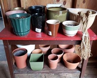 Potting Table with lots of pots