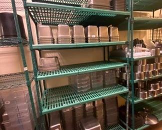 Wire metal shelving unit