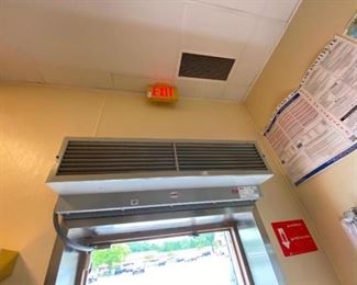 Air Curtain
Mars Air System model STD48-1UA-BG