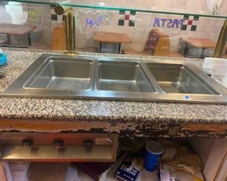 3 pan food warmer
Randell model 9560-3