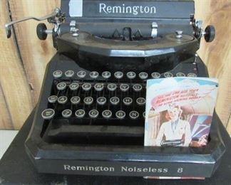 Remington Noiseless 8 Typewriter w/Case & Book