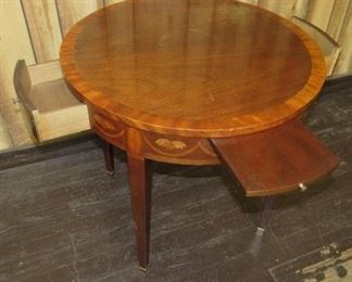 Baker Furniture Mahogany Lamp Table w/2 Drawers & 2 Pull Out Trays
