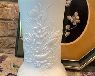 German Kaiser Porcelain Vase