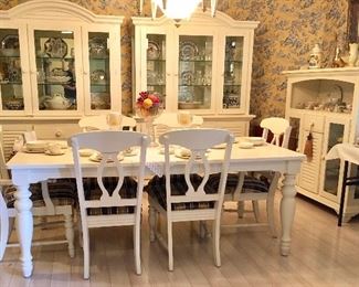 Excellent White Wood Dining Set, China Cabinets & Buffet Serving Cab. We think Broyhill.