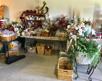 Many Quality Floral Settings.