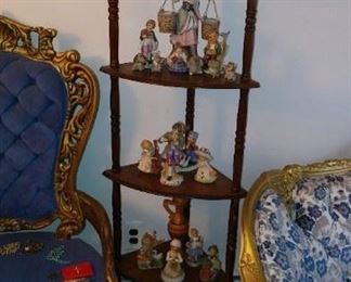 Many fun ceramic figurines.