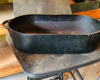 Cast iron fish fryer