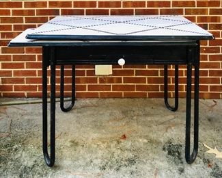 Retro drop leaf table