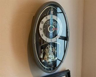 Small World Clock Disc Orgel, Made in Japan $150