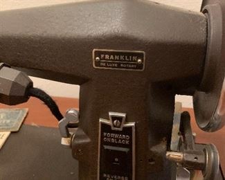 vintage sewing machine $100