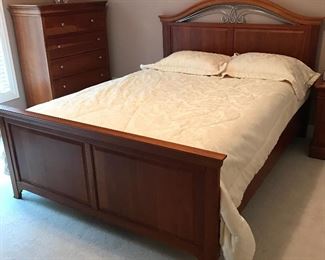 *PRESALE ITEM - Avanti Queen Headboard / footboard/rails