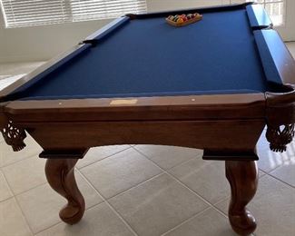 Barely Used Connelly Pool Table w all the Accessories