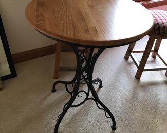 Bar height Oak table with wrought iron legs, 2 Bar Stools