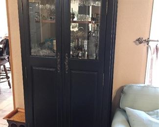 Lighted Liquor/Bar Cabinet made by Hooker Furniture Company...
