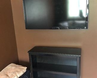 Sony Bravia Table 45" & Low shelf unit