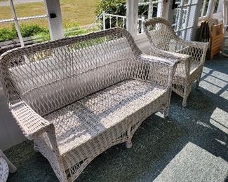 Very nice wicker set