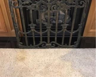 004 Fireplace Screen