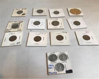 Mixed US Coins and Sugar Bowl Token