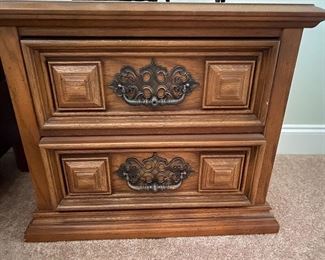 2 Matching Bassett bedside tables