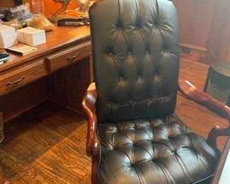 Rolling office chair