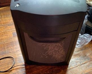 Paper shredder