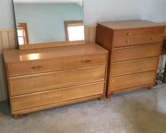 Kroehler Dressers