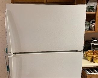 Nice Refrigerator with Ice Maker