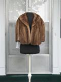 Gorgeous mint condition 1950's mink stole/jacket.
More furs coming soon.