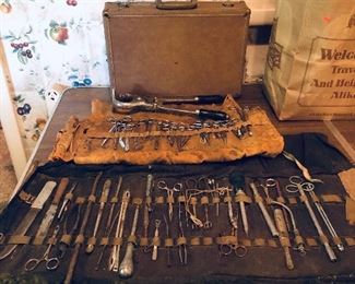 Old veterinarian instruments 