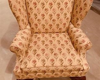 Queen Anne chair. $100