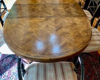 Kitchen Parquet Table with 6 Chairs, 2 Table leaves, fairly good condition close up 