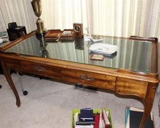 Nice desk with drawers and glass top