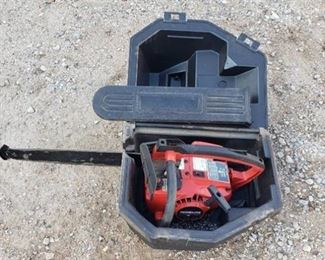 Homelite XL ~ 16 in. Chainsaw ~ has compression and Case