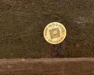 Detail; bakelite box lining