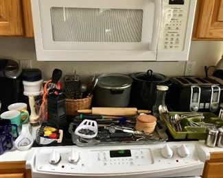 small kitchen appliances, various kitchen items