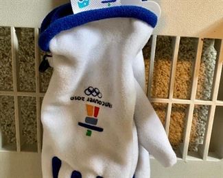 Vancouver 2010 Olympics Gloves