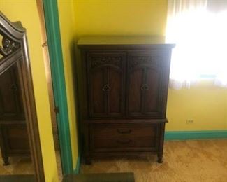 dresser