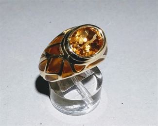 Citrine and Yellow gold enamel ring