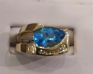 Blue Topaz and Diamond 14k yellow gold ring