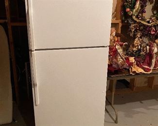 GE Fridge
