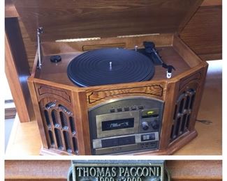Thomas Pacconi Record Player/Stereo/Cassette Combo