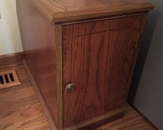 Small End Table/Magazine Storage