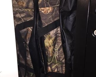 Camo "Red Head" Large Duffle Bags