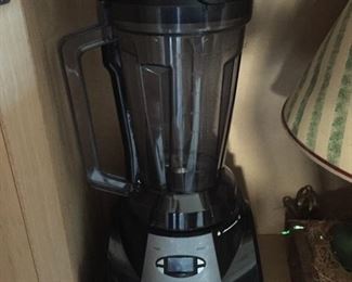 HealthMaster Living Well Montel Blender