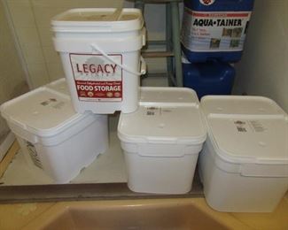 MRE meals in sealed containers