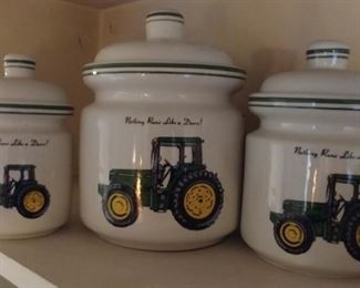 John Deere Canister Set 'Nothing Runs Like A Deere!' Asking $39.00 for the set