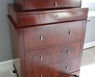 MBR Set – Bolier “Rosenau Biedermeier” King Sleigh Bed, Pair Night Stands & Chest on Chest & dresser
